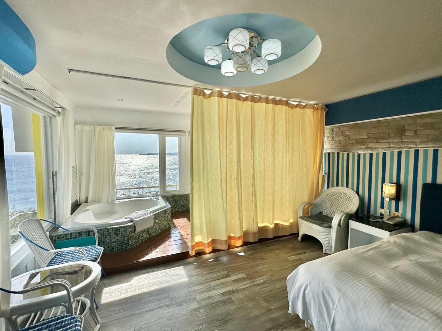 Kenting Nanwan Hotel 南灣飯店 Buitenkant foto