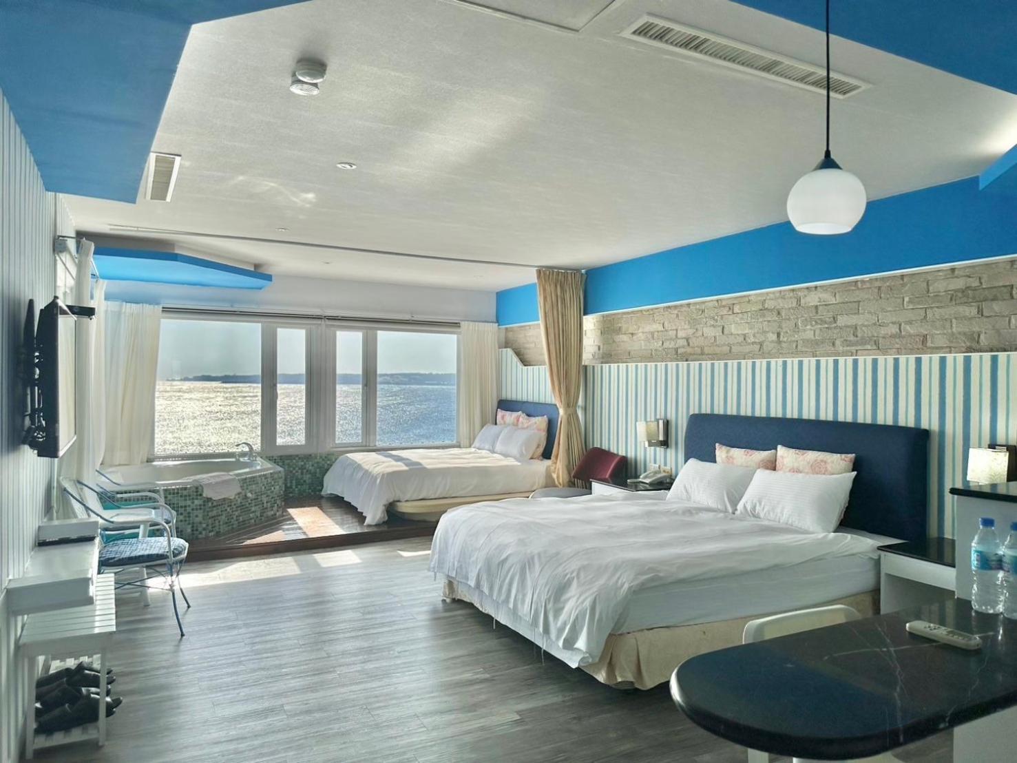 Kenting Nanwan Hotel 南灣飯店 Buitenkant foto